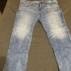 40X30 American Eagle slim straight jeans